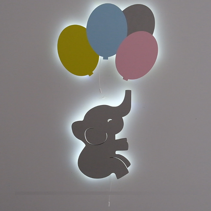 Applique da parete LED elefante palloncini
