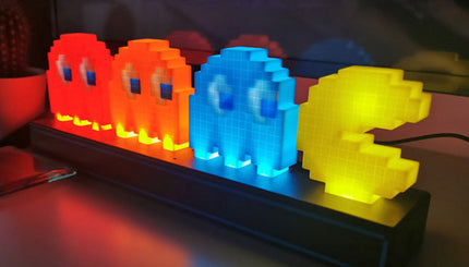 Lampada LED fantasmi videogioco stile pixel
