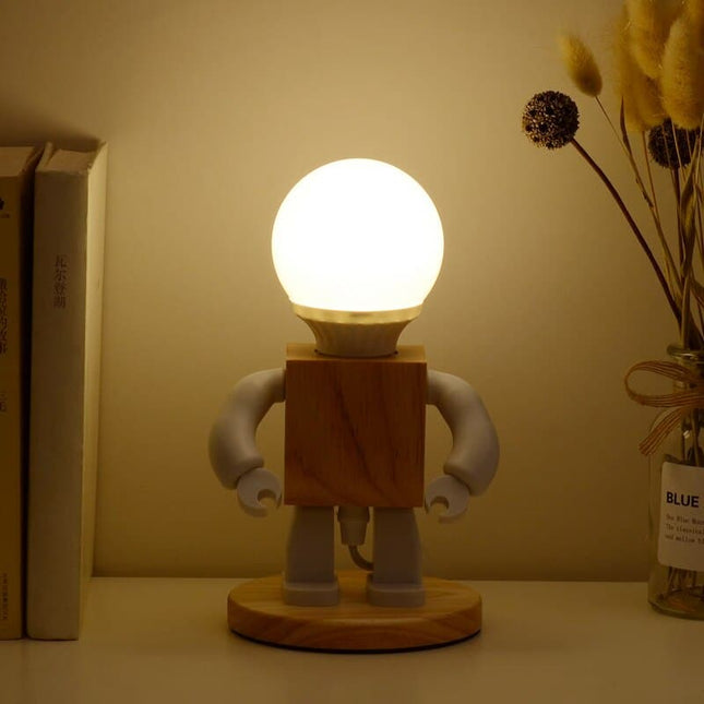 Lampada da tavolo robot in legno