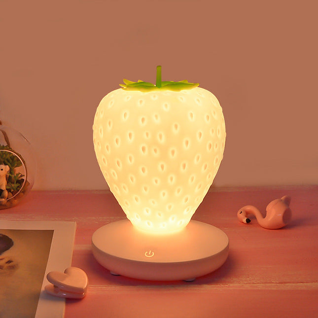 Luce notturna LED a forma fragola