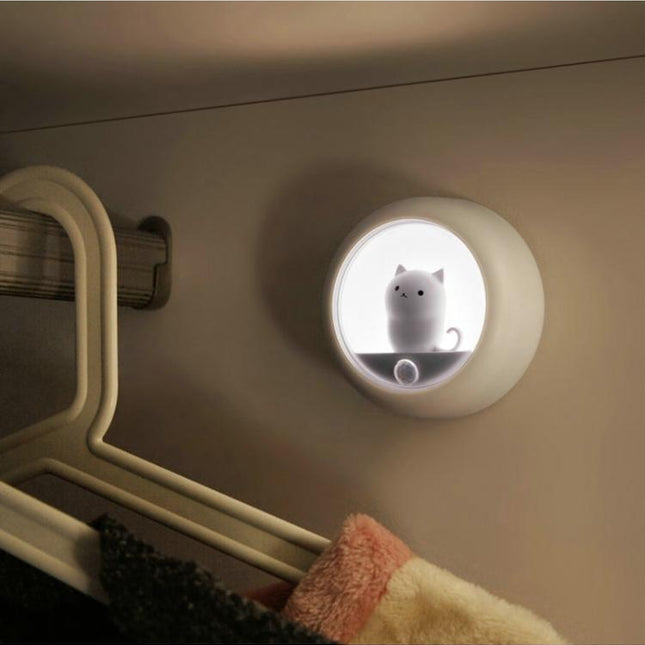 Luce notturna LED con sensore movimento