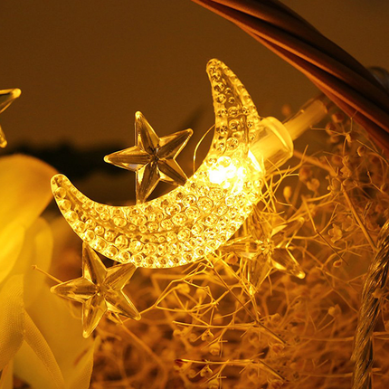 Catena luminosa LED con lune e stelle