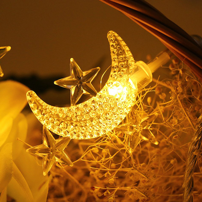 Catena luminosa LED con lune e stelle